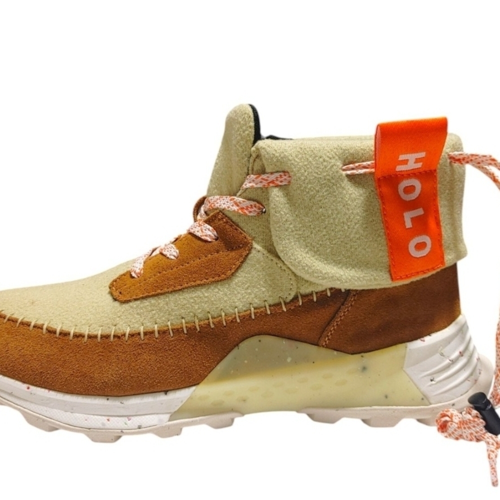 HOLO Women's Tan and Brown Lace Up Boots